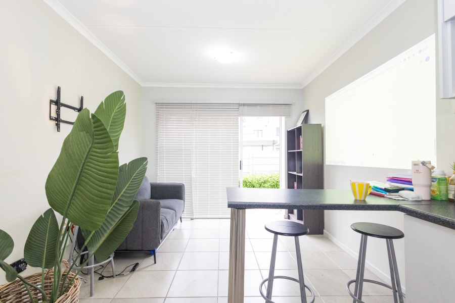 To Let 2 Bedroom Property for Rent in Haasendal Western Cape